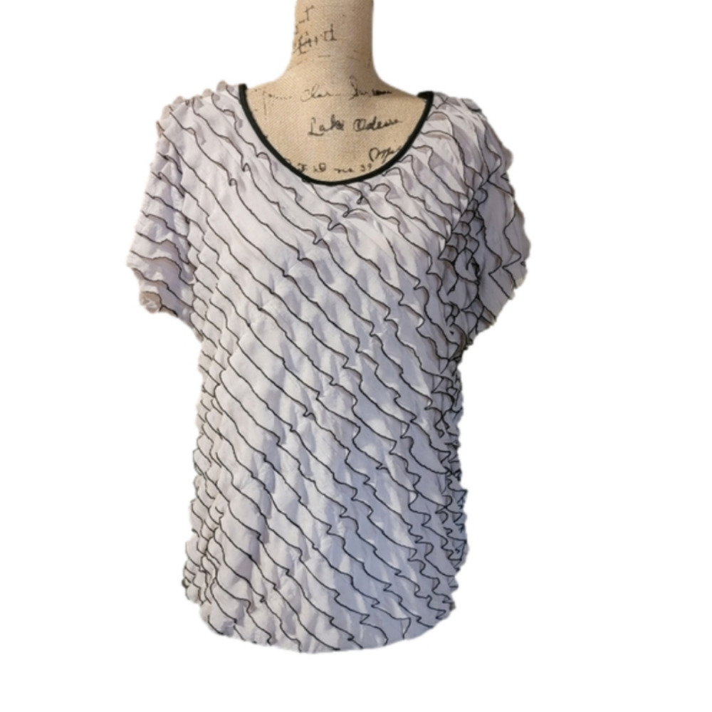 NY Collection Ruffled top from Dress Barn. Size XL.